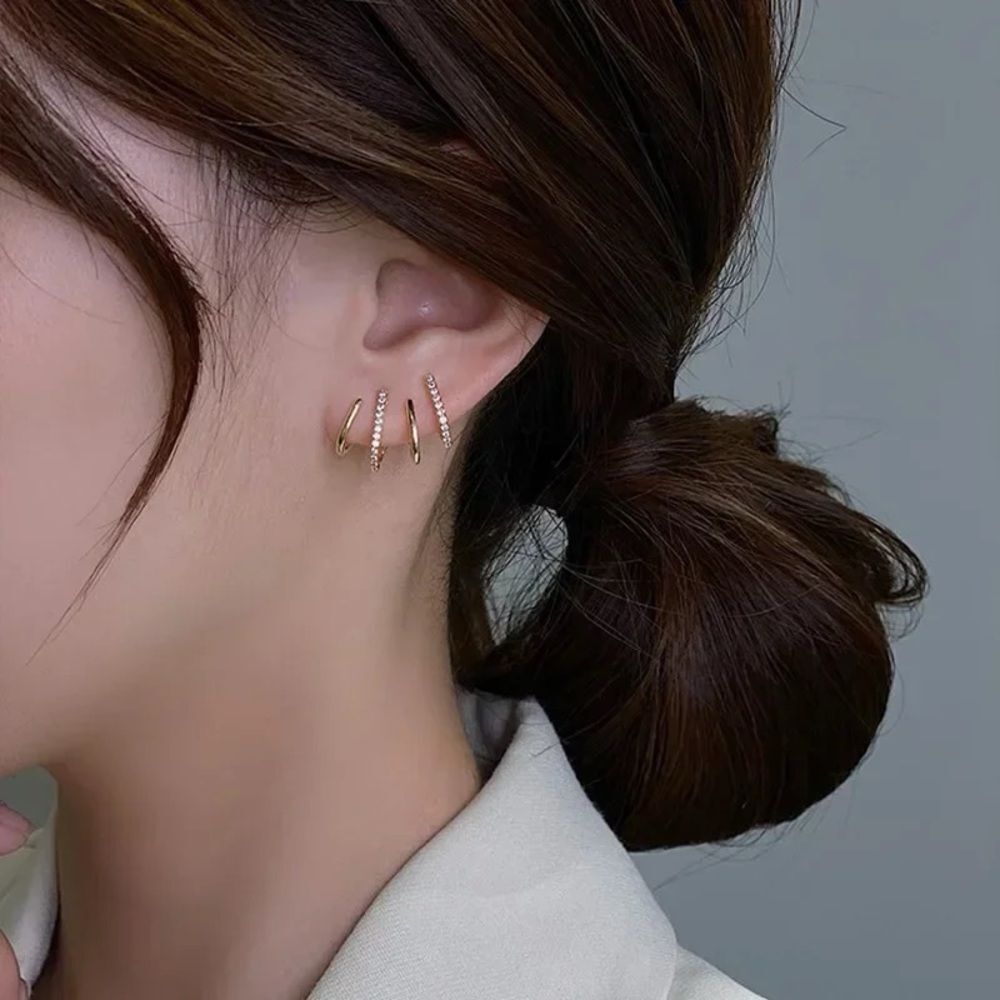 Golden Claw Ear Clip Earrings - Picture 3 of 3